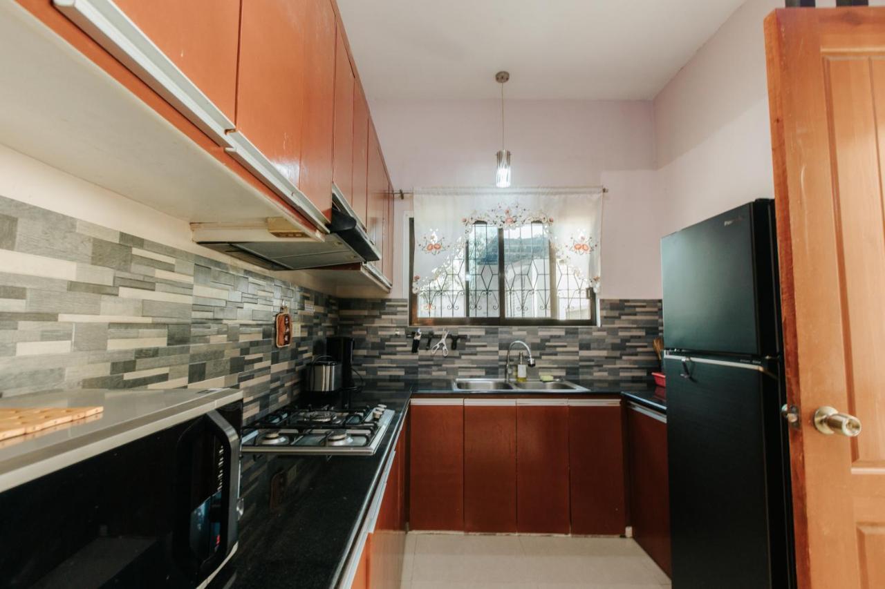 Bahay Ni Kikay Vacation Rental - Wifi Included General Santos City Bagian luar foto